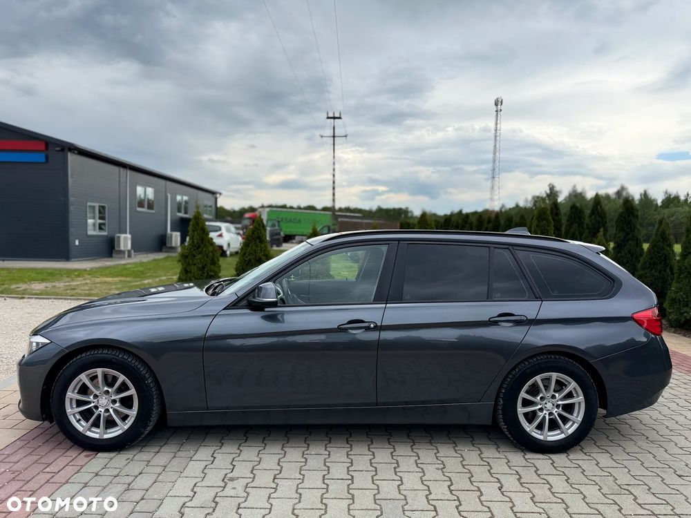 BMW Seria 3 318d - 11