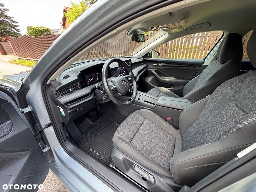 Skoda Superb 2.0 TDI SCR Essence DSG - 15