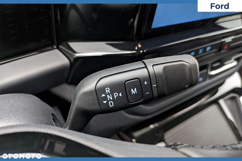 Ford Tourneo Custom - 11