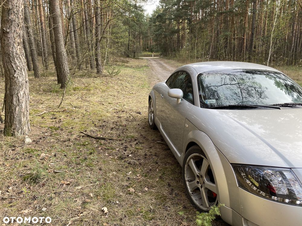 Audi TT Coupé 1.8T - 10