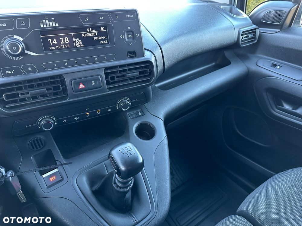 Toyota Proace City 1.5 D-4D  2,3t Active - 18