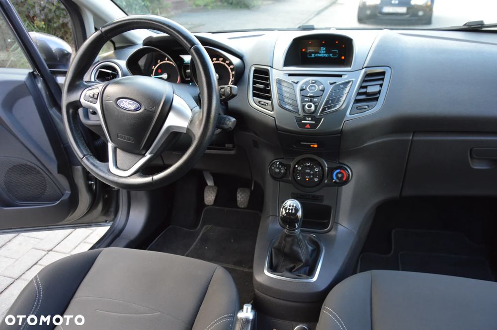 Ford Fiesta 1.25 Platinium X - 15