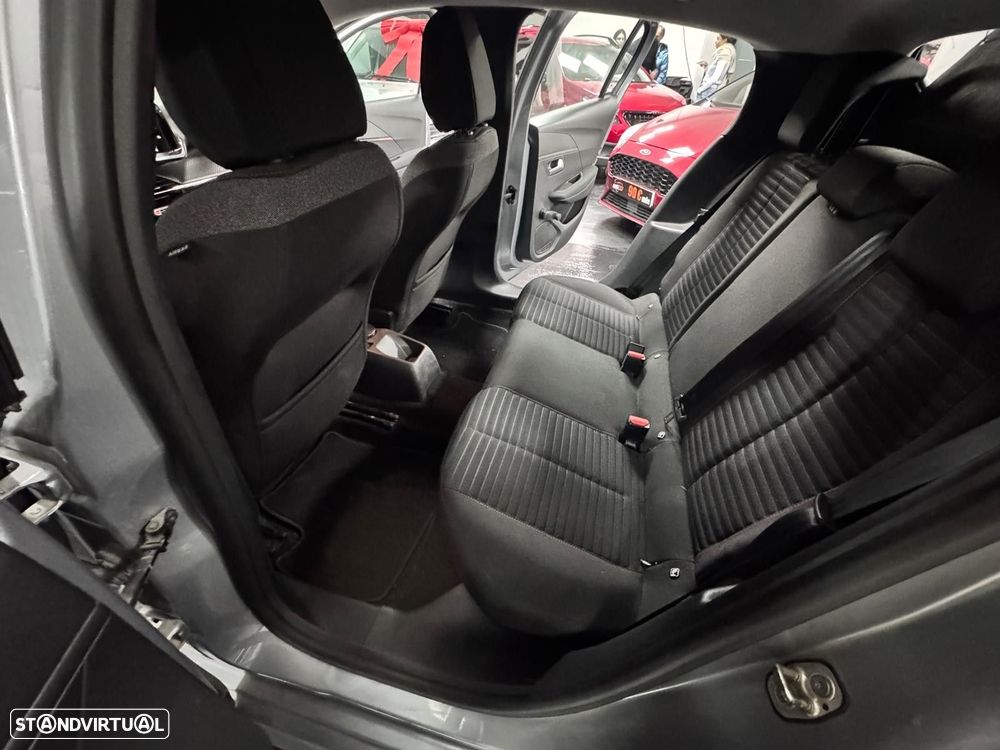 Peugeot 208 1.2 PureTech Active - 10