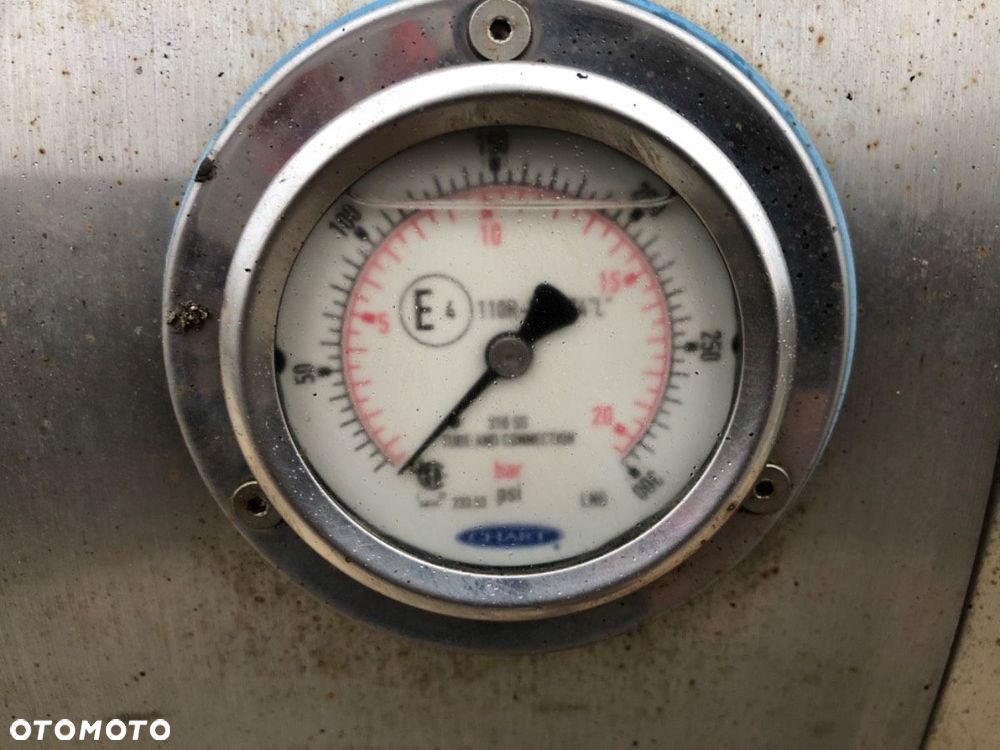 ZBIORNIK PALIWA GAZU LNG  SCANIA L,P,G,R,S - series 2016 - 2022 R410 302 kW [411 KM] 8x4/4 2017 - 2