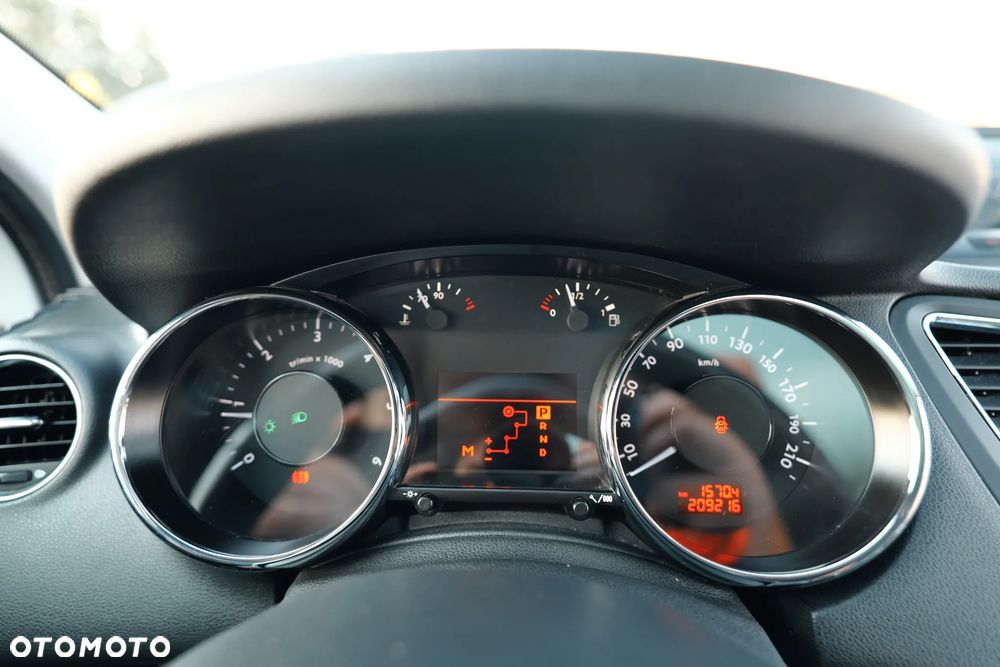 Peugeot 5008 2.0 HDi Premium + - 14