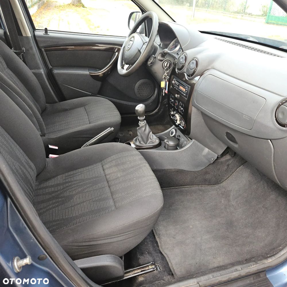 Dacia Duster 1.6 Laureate 4x4 - 13