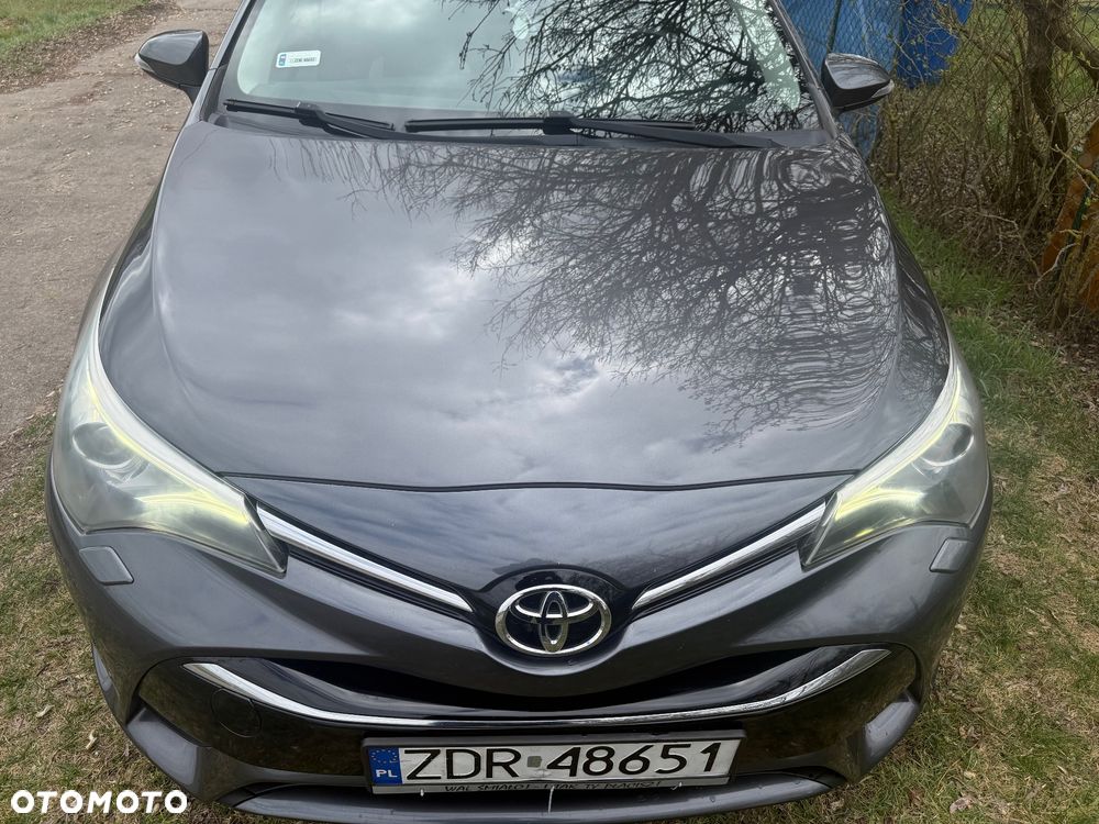 Toyota Avensis 1.8 Premium - 2
