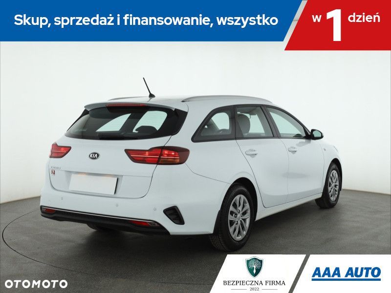 Kia Ceed - 7