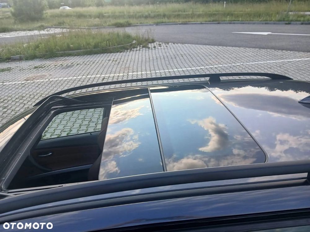 BMW Seria 3 320i Touring Edition Sport - 12