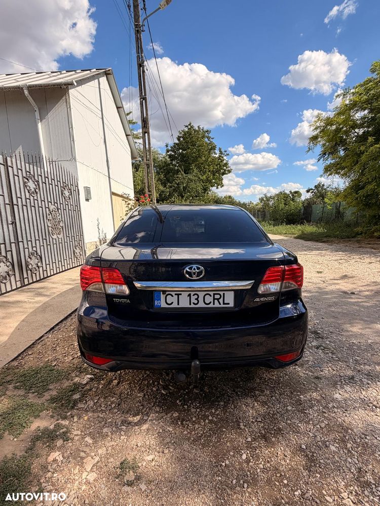 Toyota Avensis 2.0 D-4D Elegance - 4
