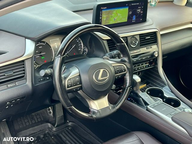 Lexus Seria RX - 12