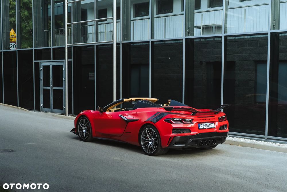 Chevrolet Corvette - 5
