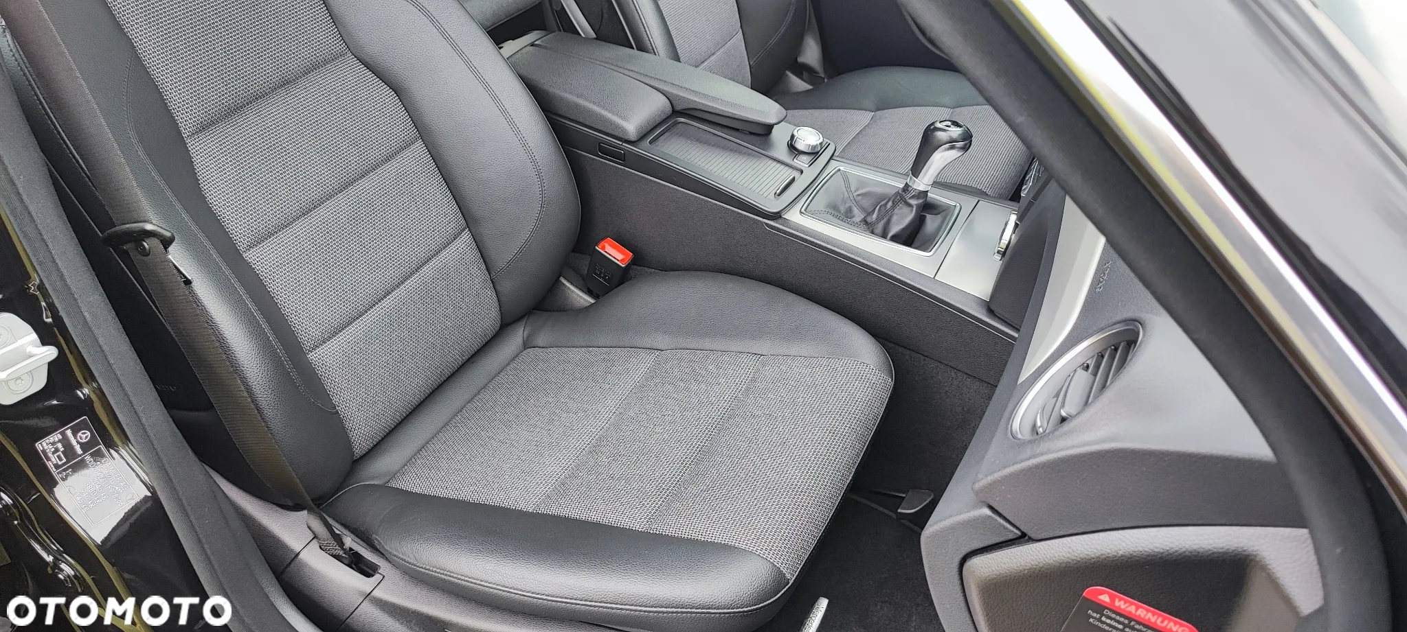 Mercedes-Benz Klasa C 180 CGI BlueEff Avantgarde - 29
