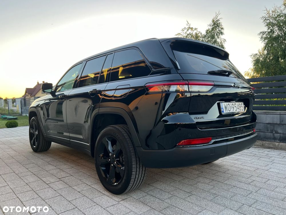 Jeep Grand Cherokee - 9