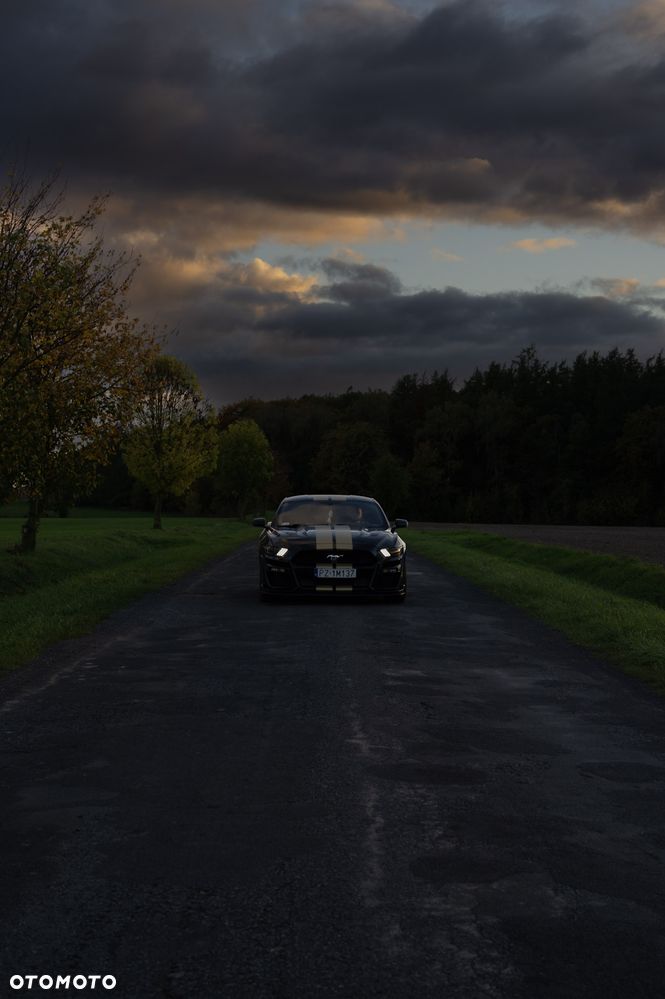 Ford Mustang 5.0 V8 GT - 5