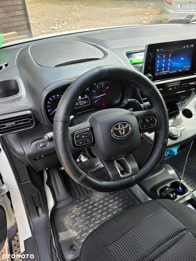 Toyota Proace City Verso 1.2 D-4T Business - 4