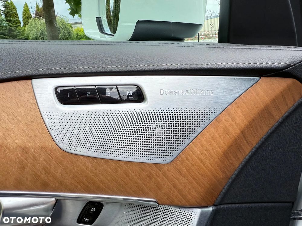 Volvo XC 90 - 23
