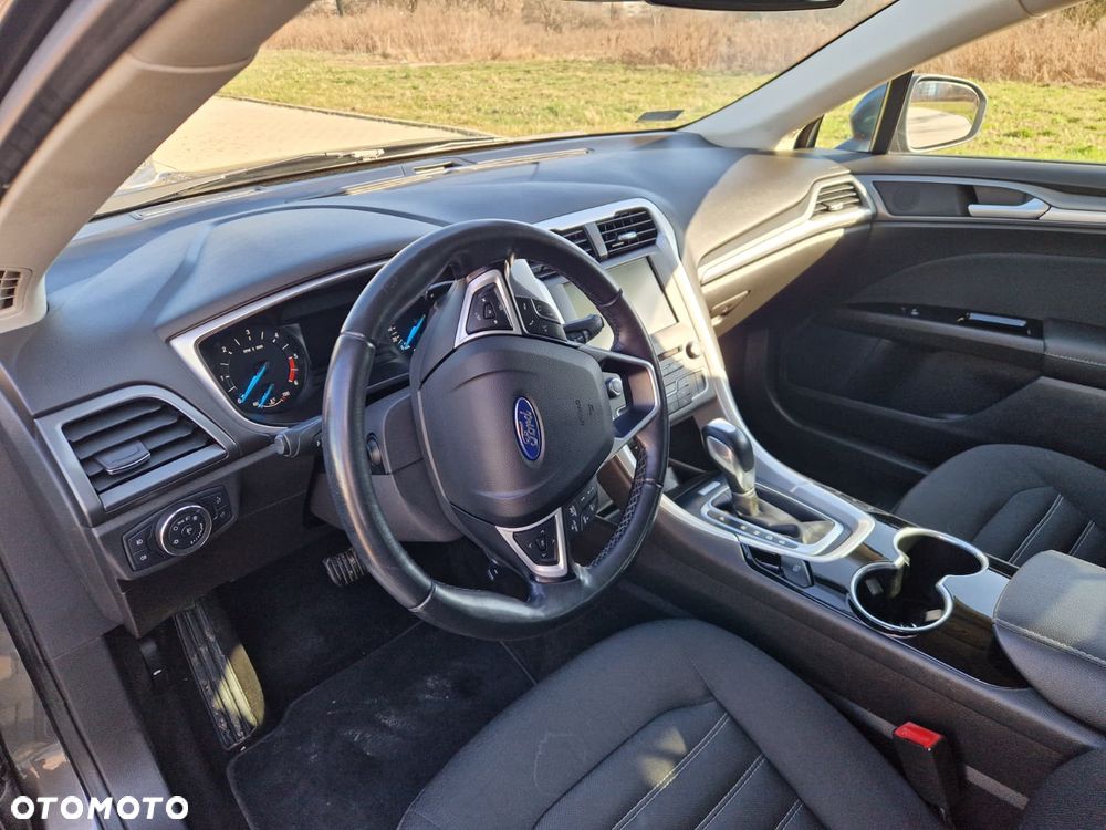 Ford Mondeo 2.0 TDCi STart-Stopp PowerShift-Aut Titanium - 2