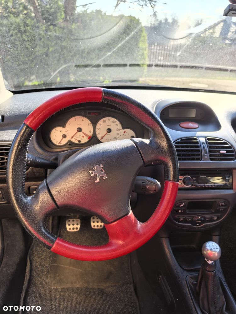 Peugeot 206 CC 2.0 Euro3 - 10