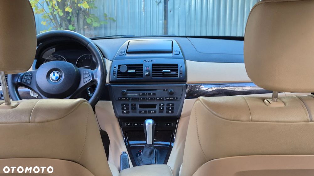 BMW X3 3.0si - 15