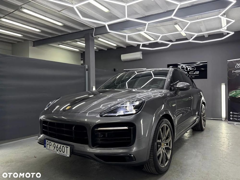 Porsche Cayenne - 3