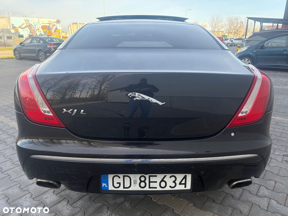 Jaguar XJ - 6