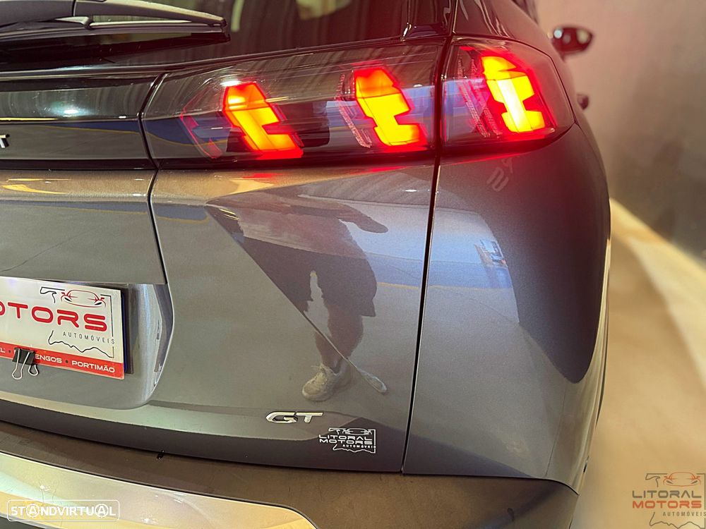 Peugeot 2008 1.2 PureTech GT EAT8 - 12