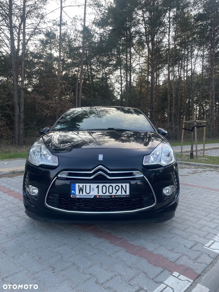 Citroën DS3 e-HDi 90 FAP SoChic - 2