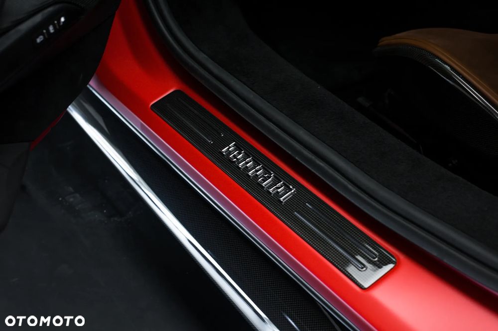 Ferrari 296 GTB - 15