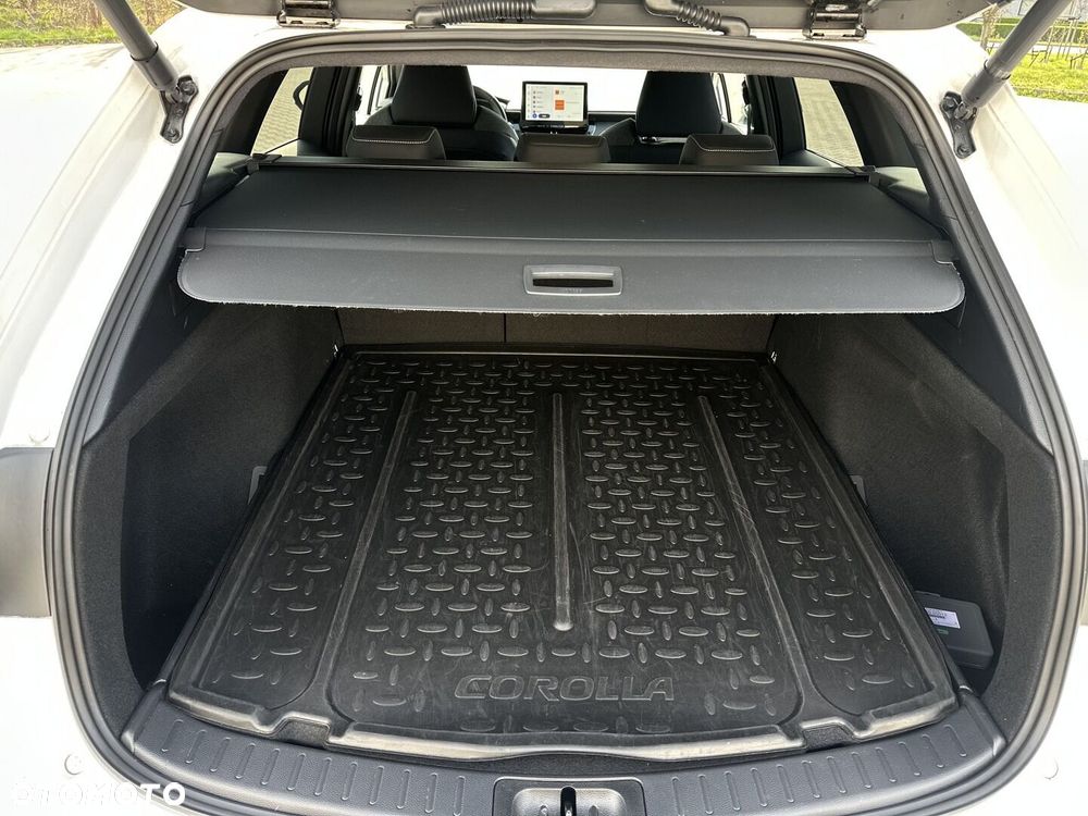 Toyota Corolla 1.8 Hybrid Style - 16