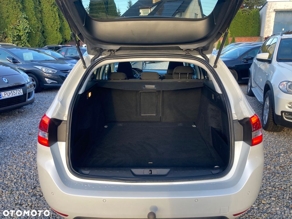 Peugeot 308 SW BlueHDi 120 Stop & Start Style - 10