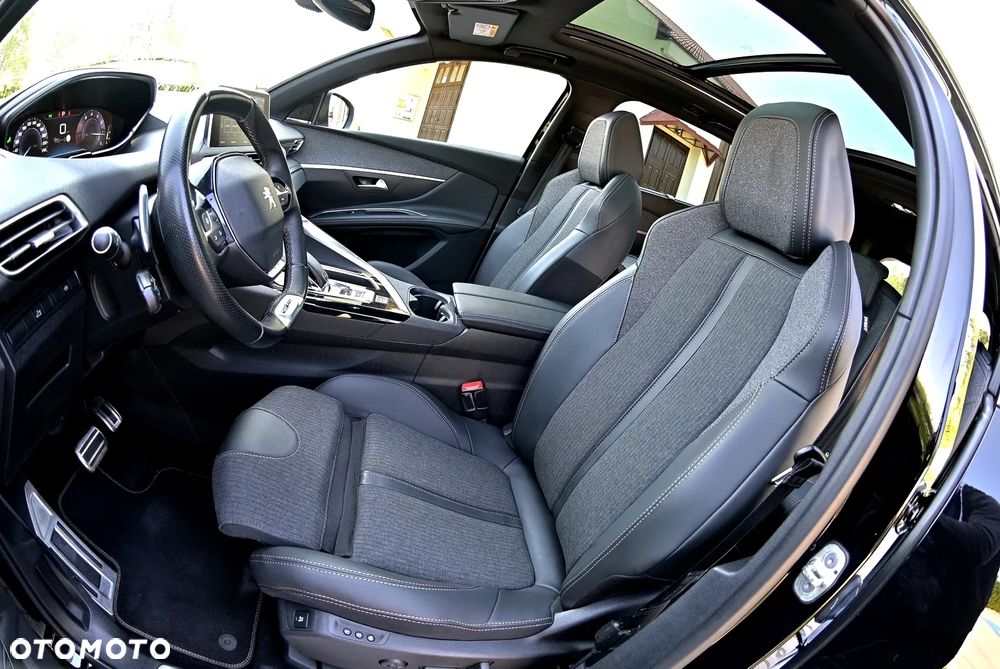 Peugeot 5008 1.6 PureTech GT Line S&S EAT8 - 21