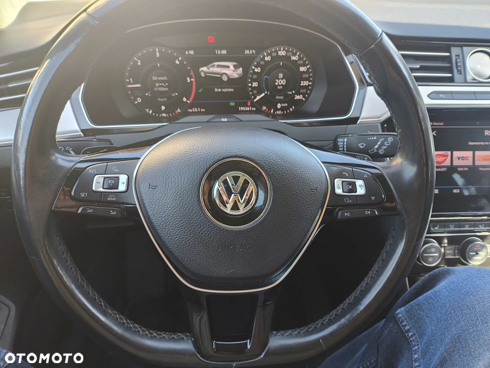 Volkswagen Passat - 7