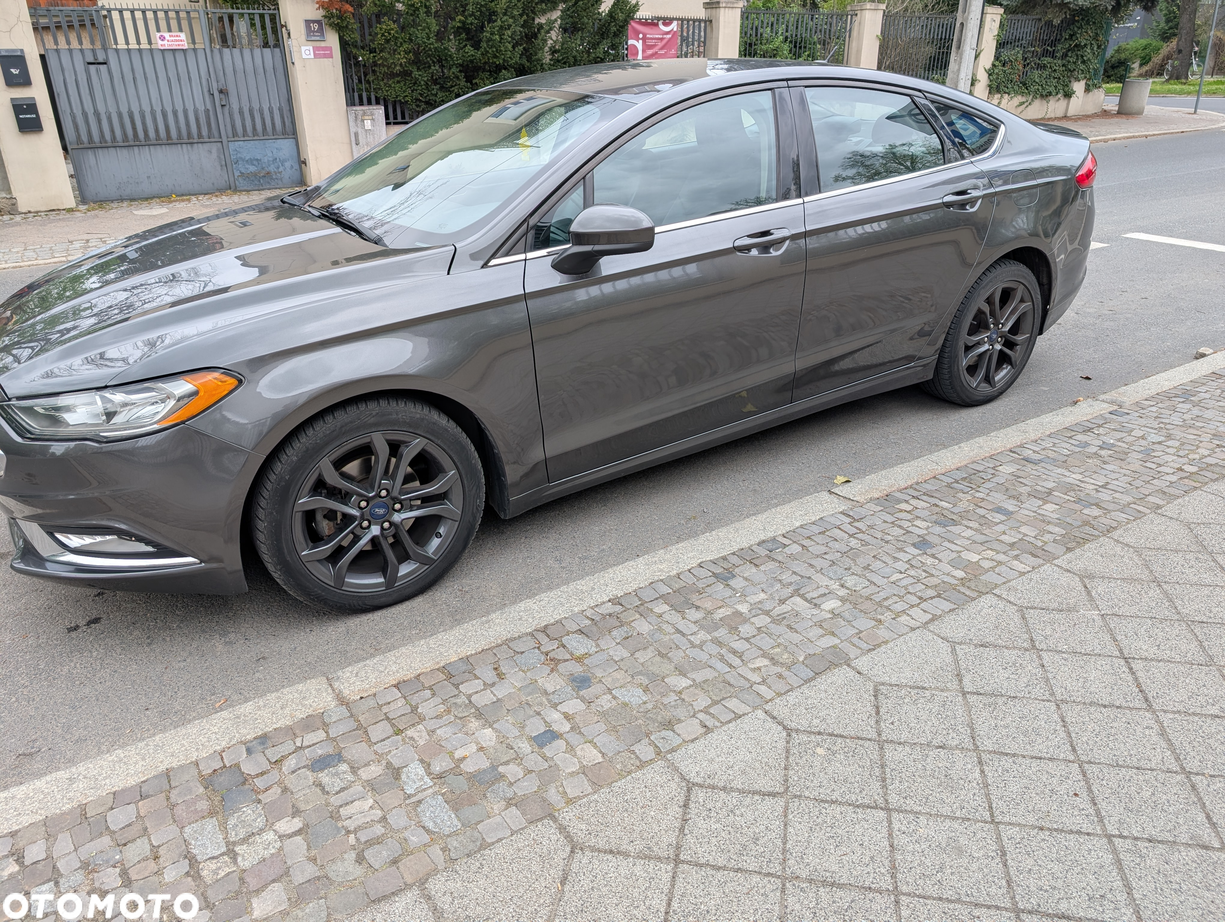 Ford Fusion - 7