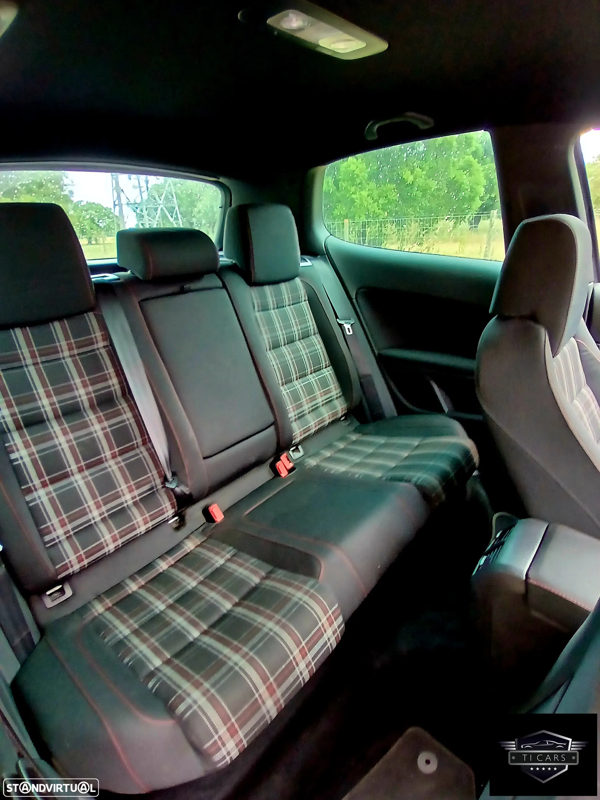 VW Golf 2.0 TSi GTI DSG - 10