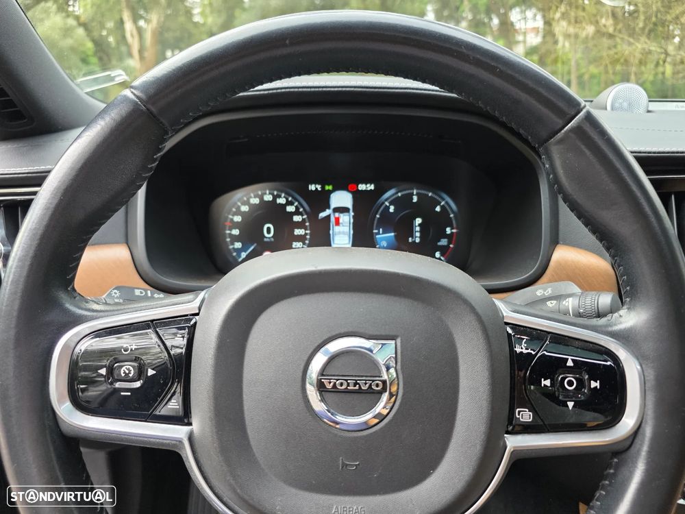 Volvo S90 2.0 D5 Inscription AWD Geartronic - 30