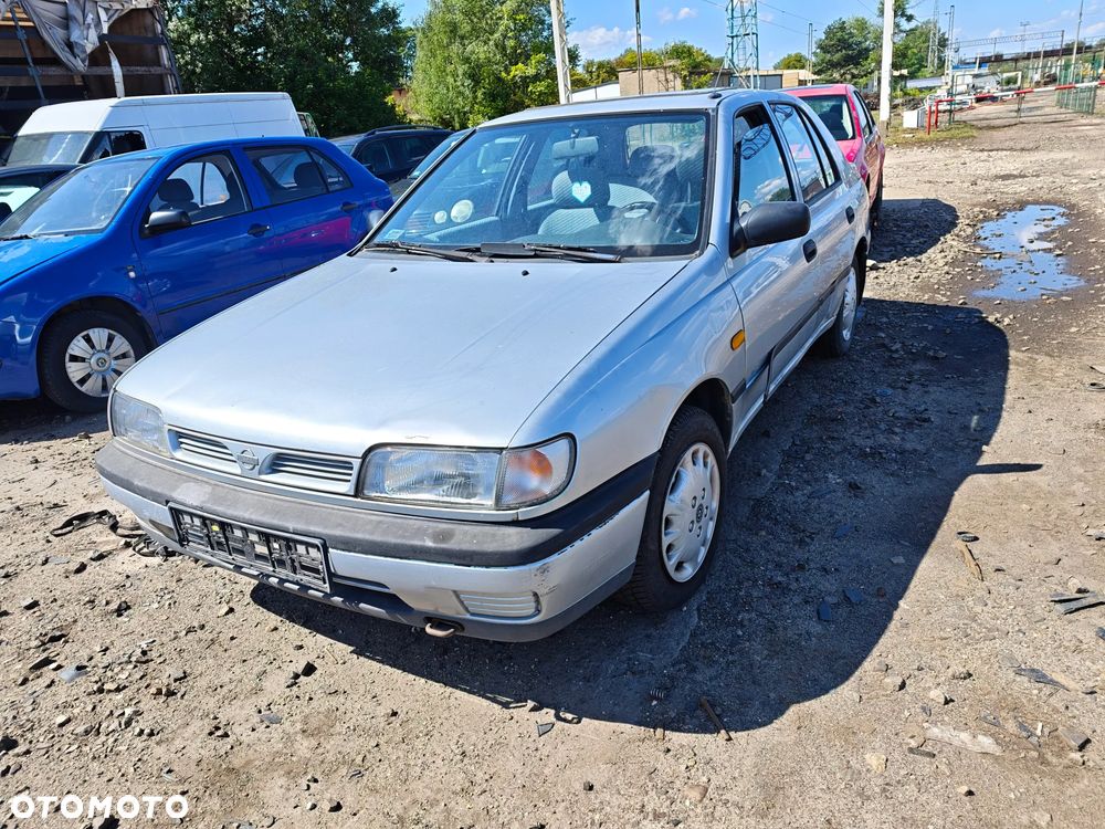 Zderzak maska drzwi części Nissan Sunny N14 1.4