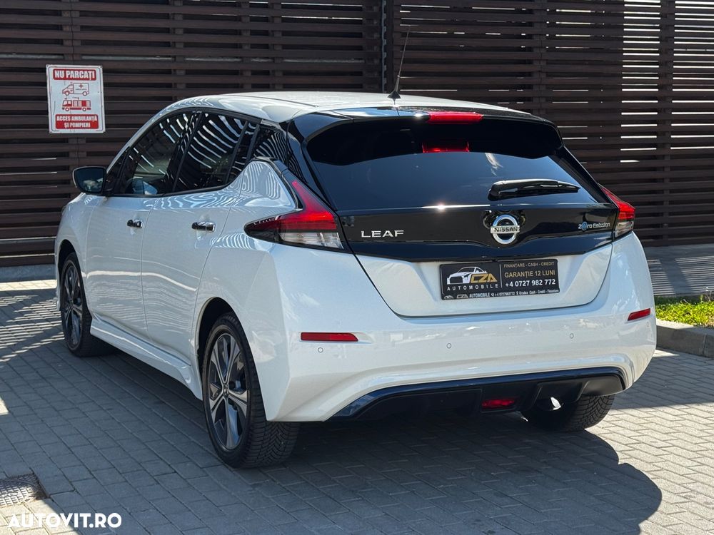 Nissan LEAF - 12