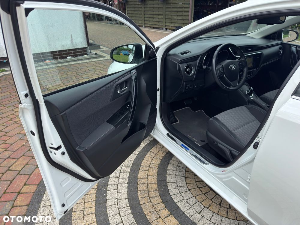Toyota Auris - 29