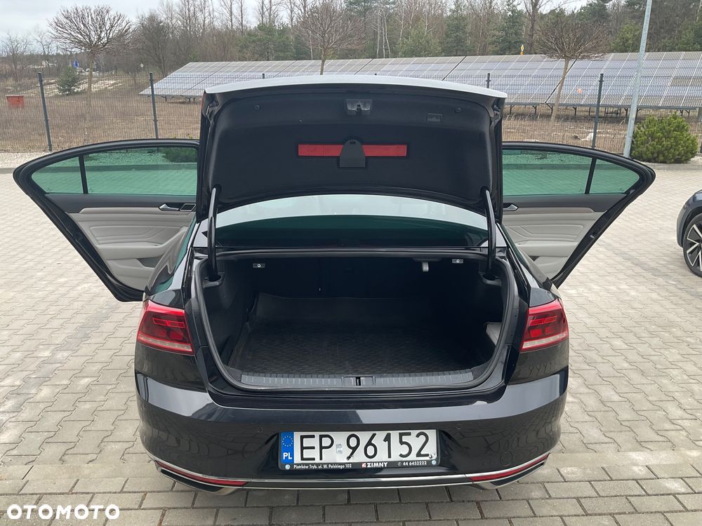 Volkswagen Passat 2.0 TSI Elegance DSG - 9