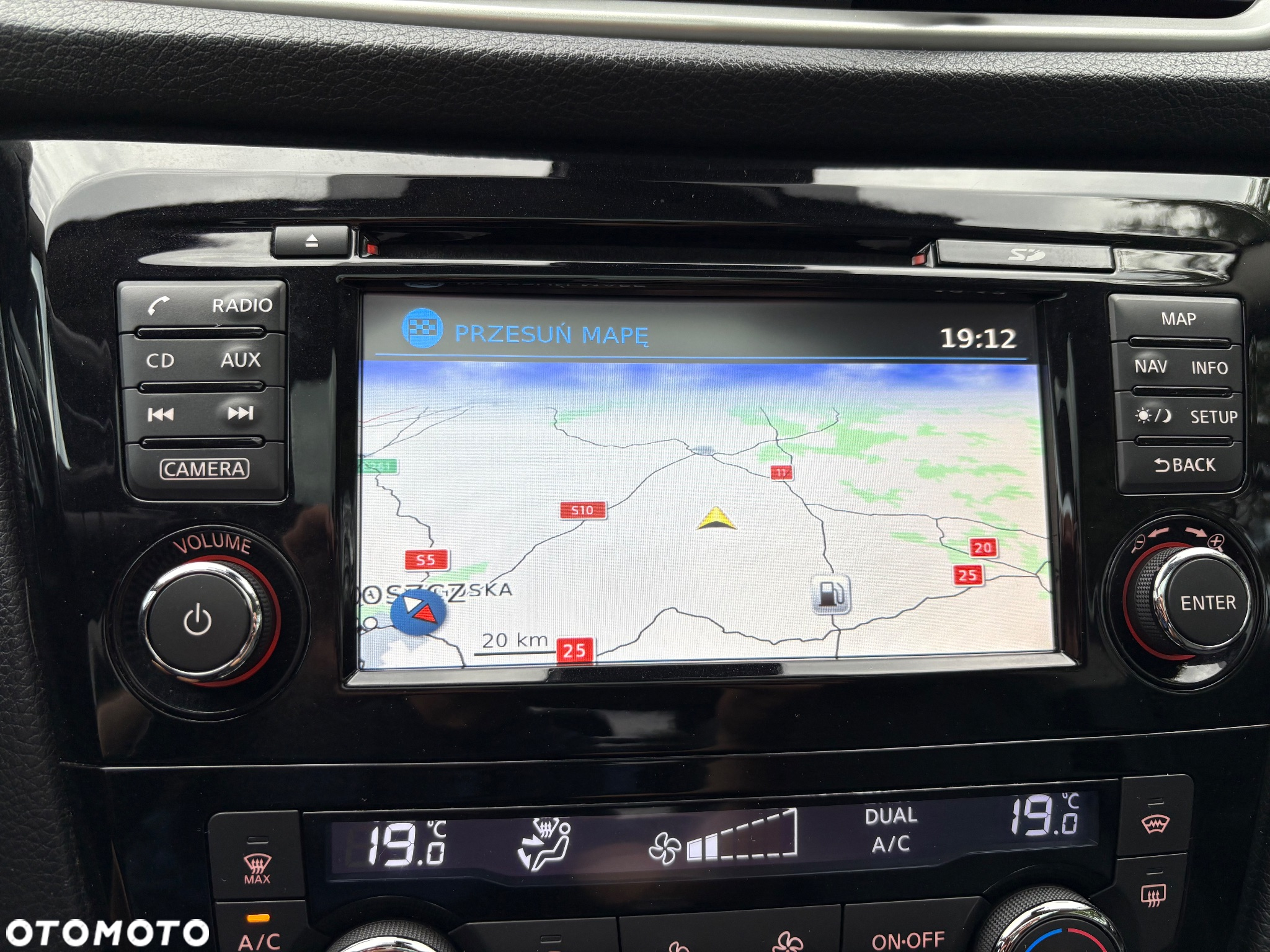 Nissan Qashqai 1.6 dCi 4x4 Tekna S&S - 16