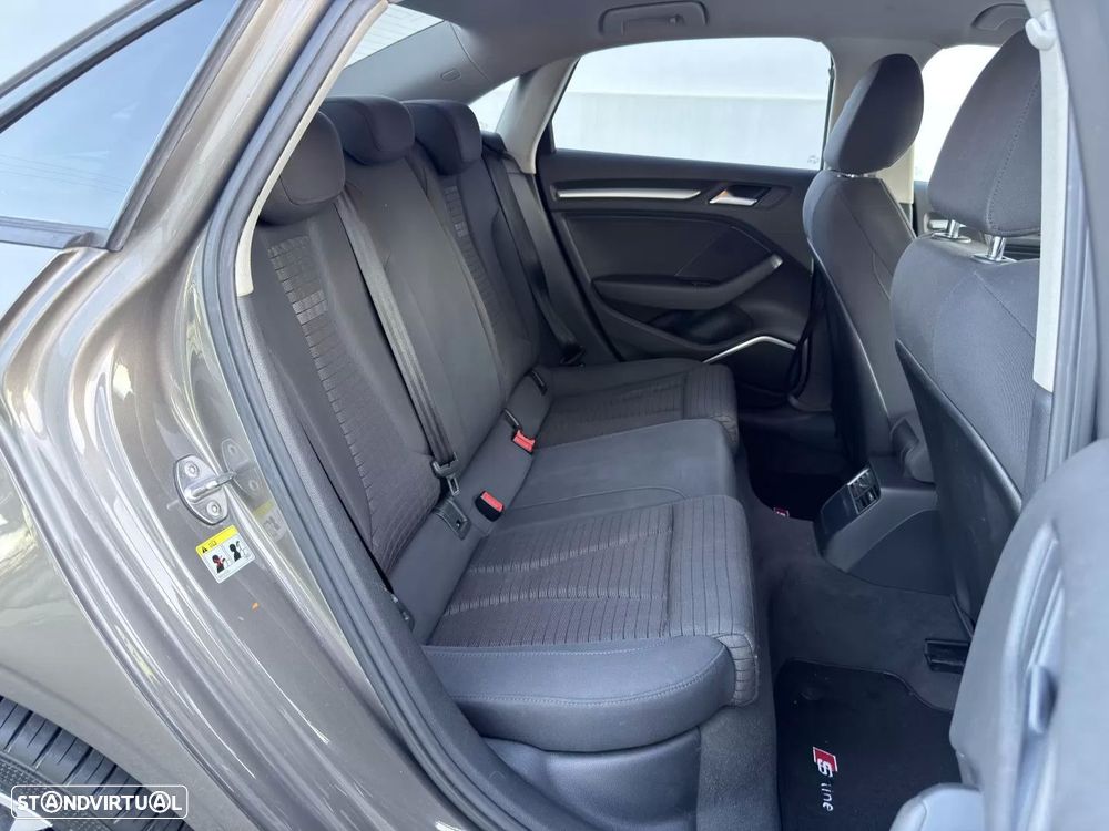 Audi A3 Limousine 1.6 TDI S-line - 11