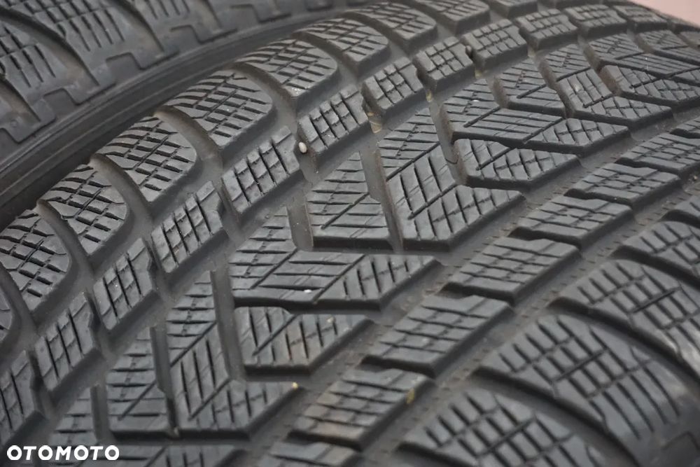 275 50 20 Pirelli Scorpion Winter - 6