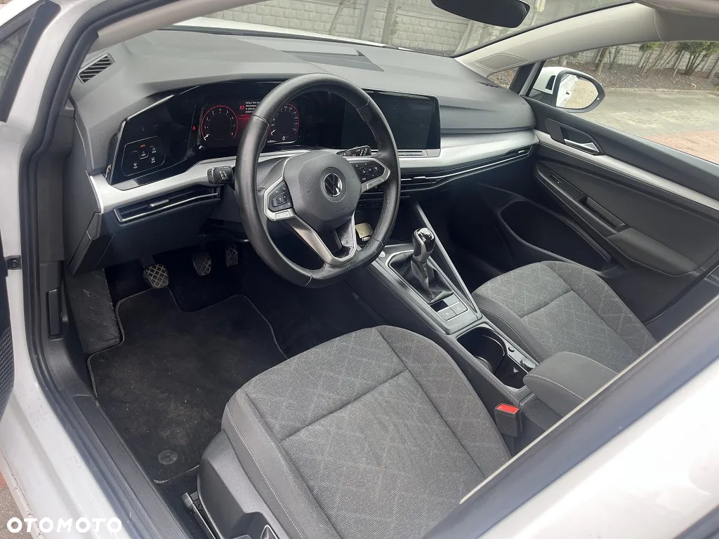 Volkswagen Golf - 5