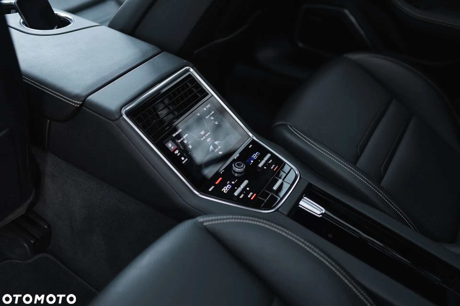 Porsche Panamera 4 - 14