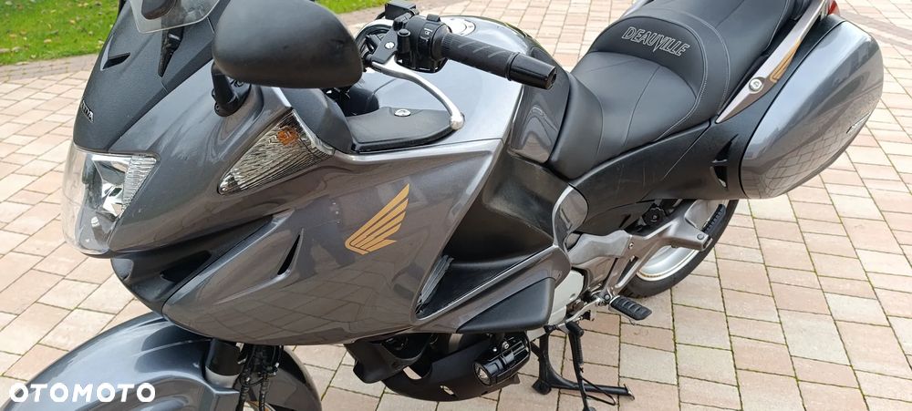 Honda Deauville - 14