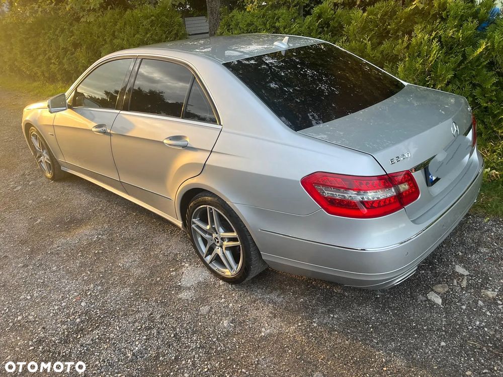 Mercedes-Benz Klasa E 220 CDI BlueEff Avantgarde - 7
