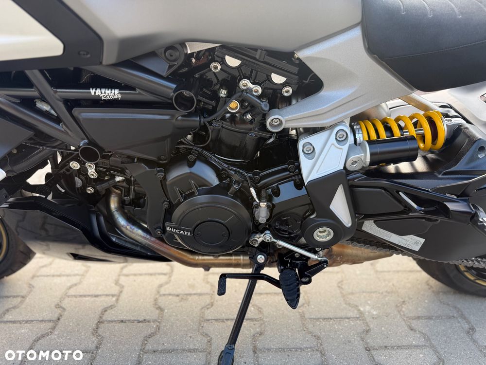 Ducati Diavel - 28