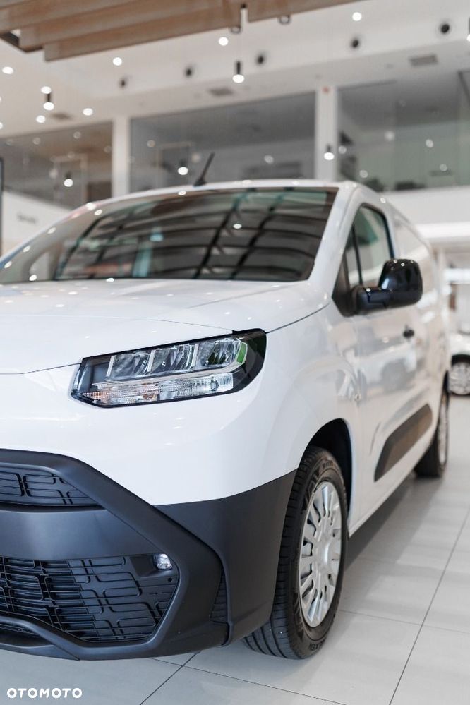 Toyota Proace City - 13