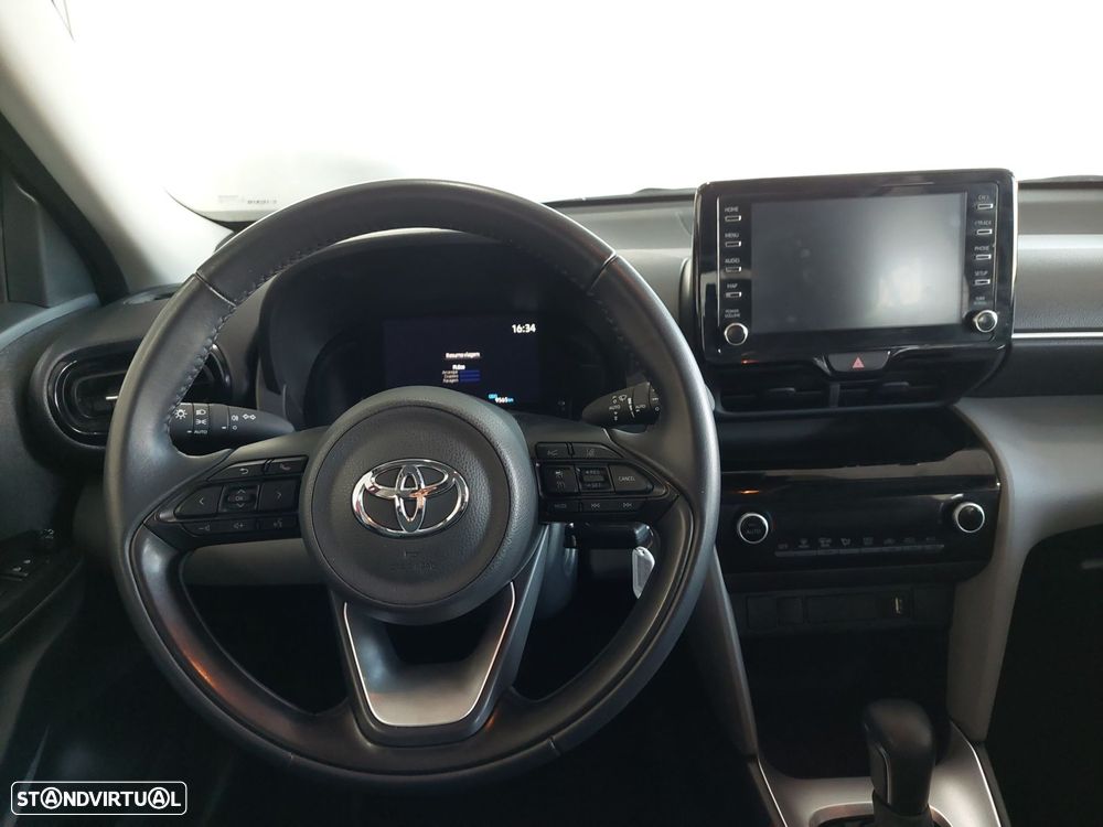 Toyota Yaris Cross 1.5 HDF Comfort Plus - 9